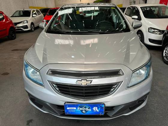 CHEVROLET ONIX 1.4 MPFI LT 8V FLEX 4P MANUAL CHEVROLET ONIX 1.4 MPFI LT 8V FLEX 4P MANUAL